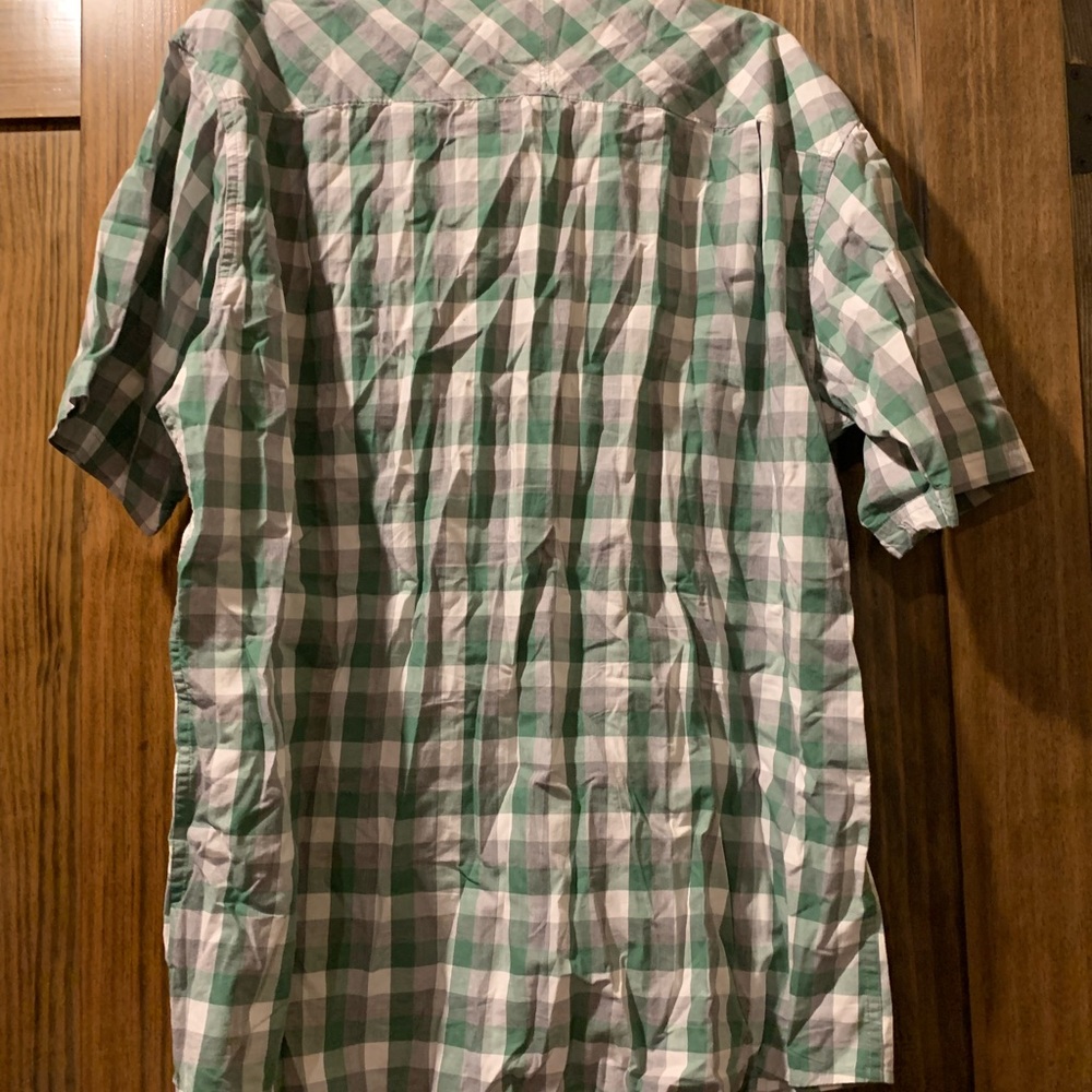 Shirt - Picture 3 of 3